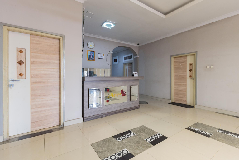 Public Area 3, Urbanview Hotel Anggrek Puncak by RedDoorz, Bogor
