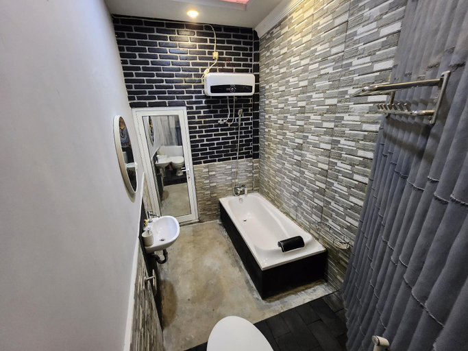 Bathroom 8