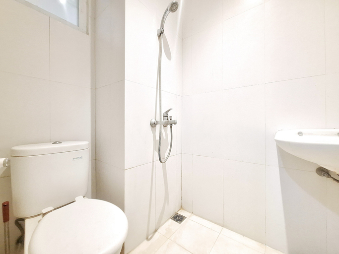 Bathroom 3, Sari Panguripan RedPartner Syariah near UGM, Sleman