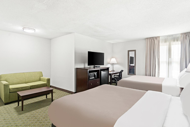 Bedroom, Quality Inn Dry Ridge, Grant