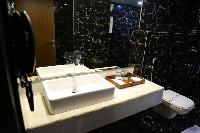 Bathroom 3, Trinity Grand, Raigarh