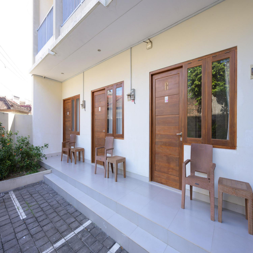 Exterior 16