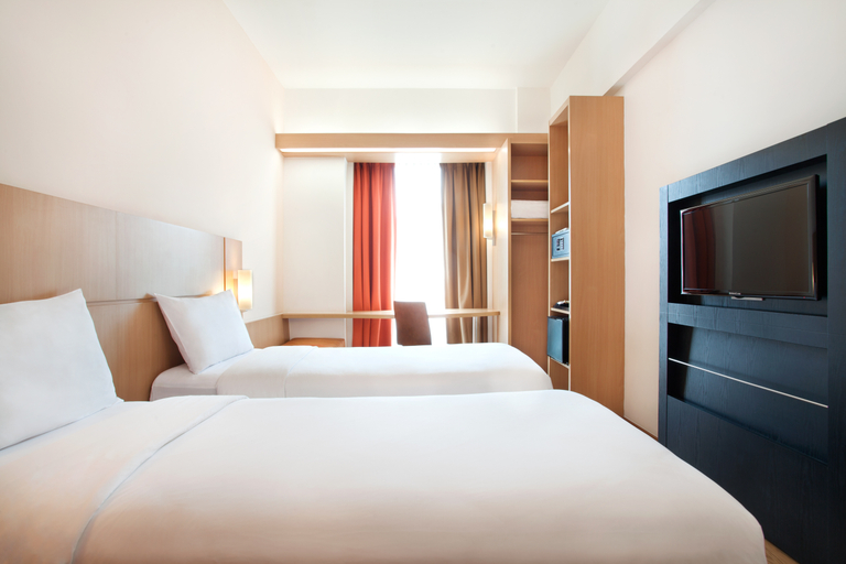 Bedroom 9