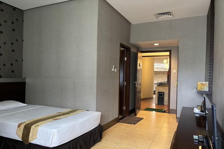 Bedroom 6