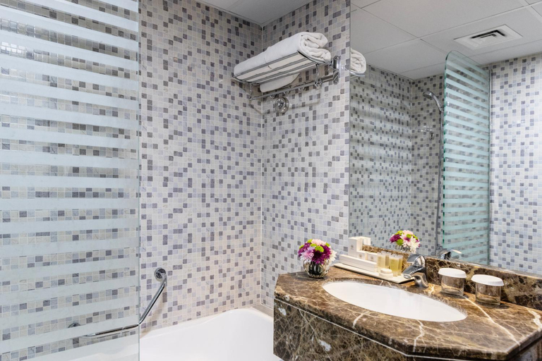Bathroom 5, Dream City Hotel Apartments L.L.C. , Dubai