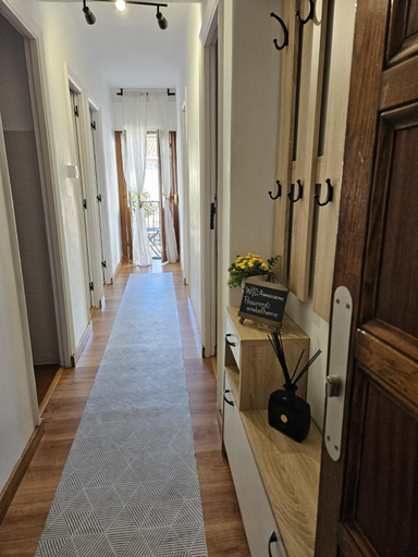Others 3, Anabel Home, Pontevedra