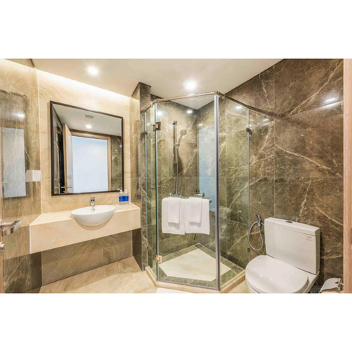 Bathroom 5, Vinholidays Fiesta Phu Quoc, Phú Quốc