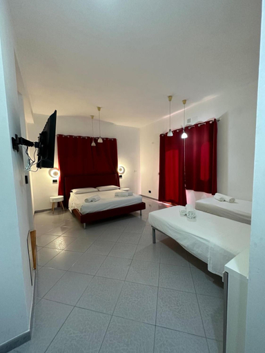Bedroom 4, Chiara's Home, Catanzaro