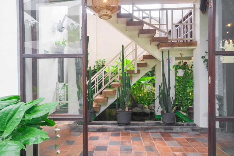 Exterior & Views 2, Tigalima Homestay, Yogyakarta