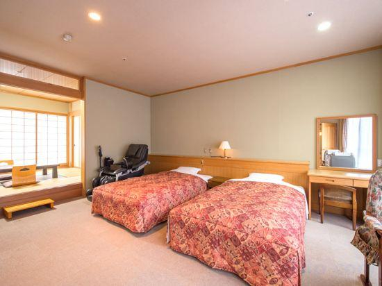 Others 2, Shikibu Onsen Yurari, Echizen City