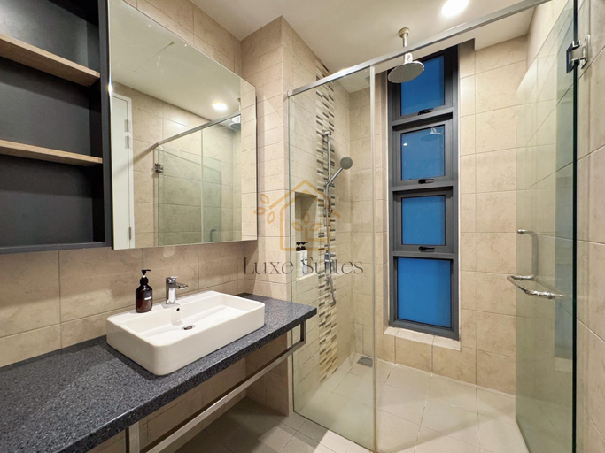 Bathroom 4