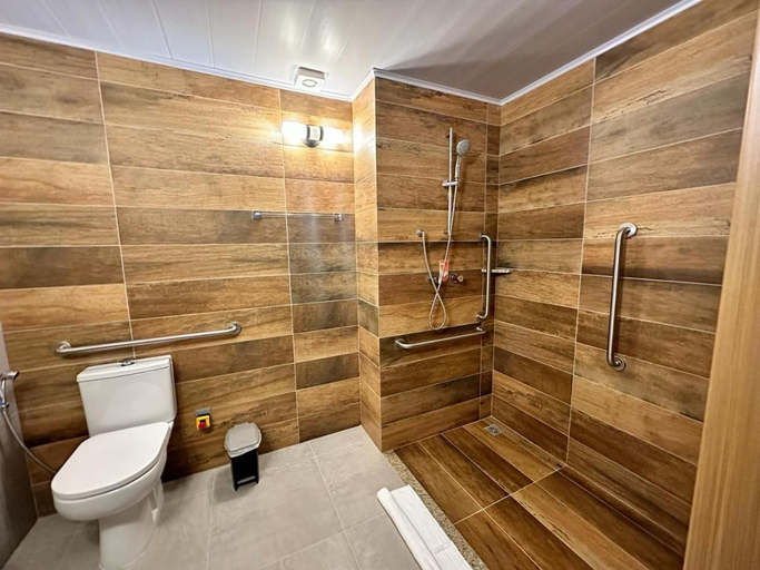 Bathroom 3, Hotel 10 Sorriso, Tapurah