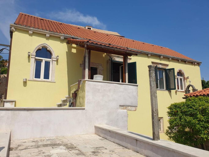 Others 4, Palace Pernarius, Konavle
