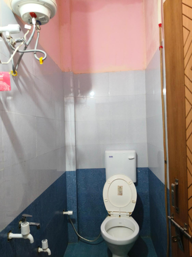 1, Rameshwar Dham Andhra Bhavan, Sitapur
