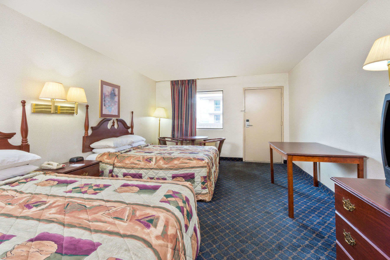 Bedroom 2, Motel 6 Charlotte, NC - Northlake, Mecklenburg