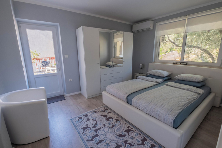 Bedroom 2, Apartment Villa Mila, Crikvenica
