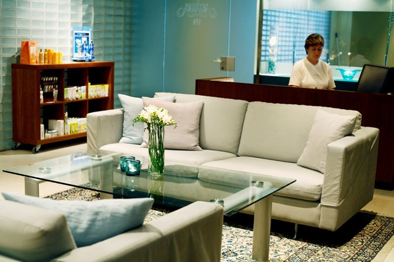 Public Area 2, Alexandra, Stryn