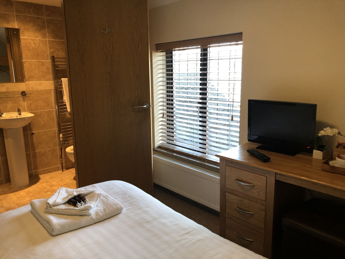 Bedroom 2, The Elm Tree Inn, Cambridgeshire