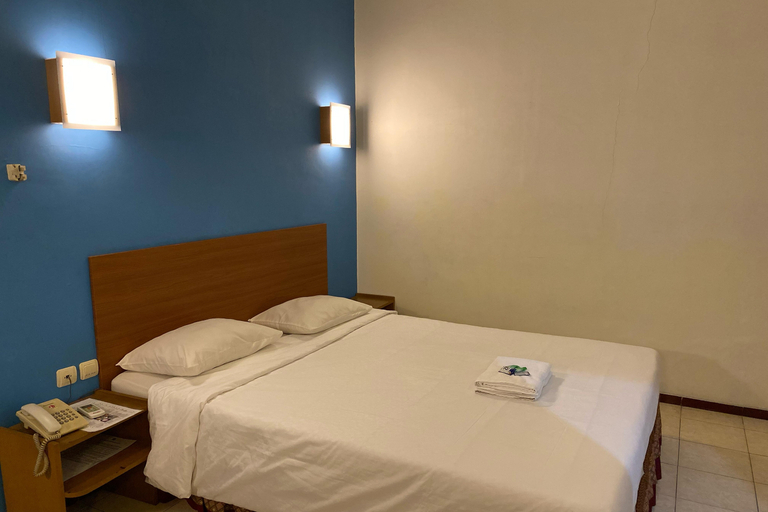 Hotel Lestari Near Lippo Plaza Mall Jember - Tap to explore photos
