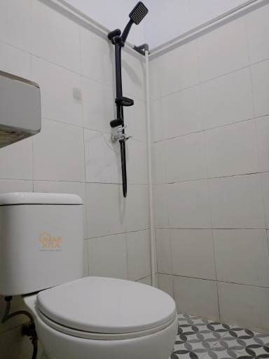 Bathroom 5, Guest House Umae Kita, Indramayu