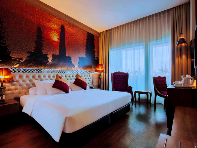 Bedroom 13