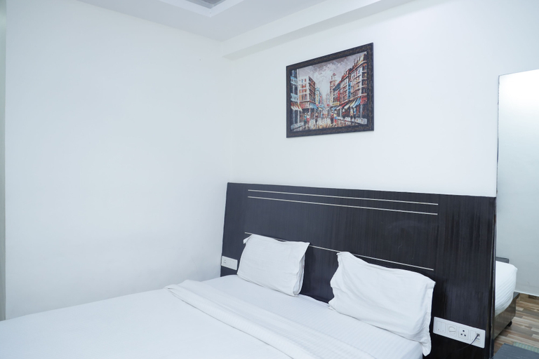 Bedroom 3, Hotel VRS, Gurgaon