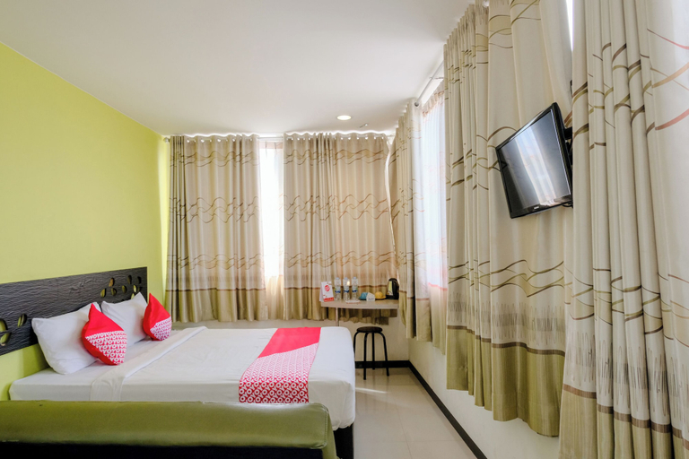 Bedroom 5, Hotel O Symphony Homestay Tlogomas, Malang