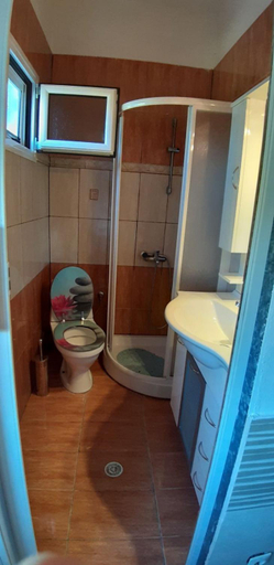 Bathroom 3, Summer Dream, Central Macedonia