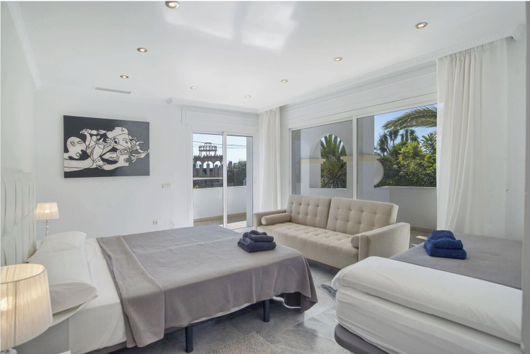 Bedroom 2, Elegant Villa Retreat, Málaga