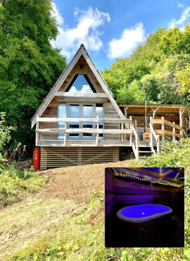 Others 3, Sparrow Cabin Hot Tub, Kent