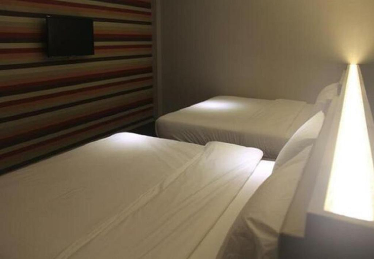 Bedroom 3, Merge Summit Boutique Hotel, Hilir Perak