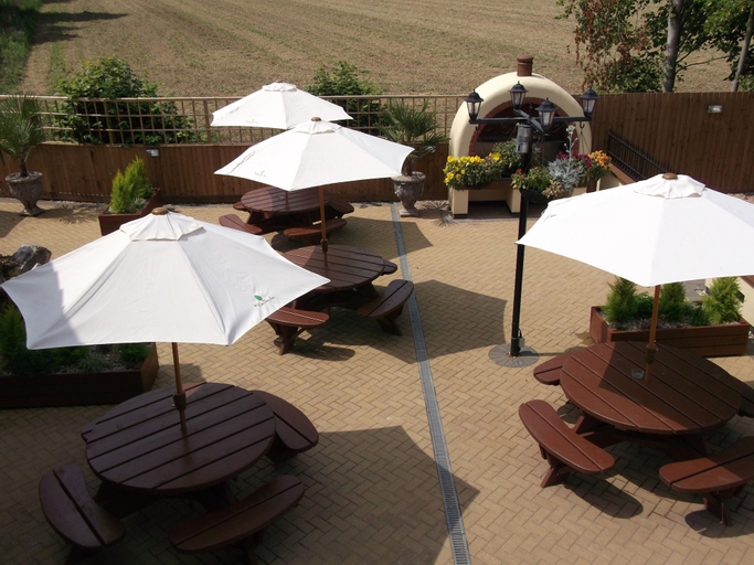 Others 5, The Elm Tree Inn, Cambridgeshire