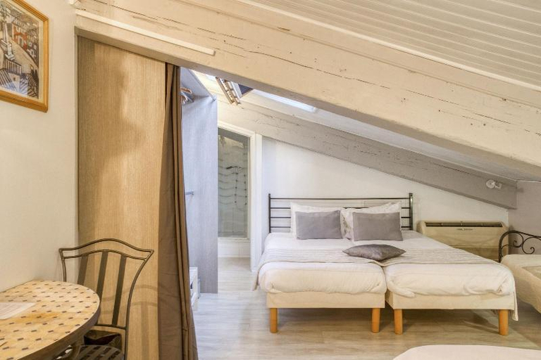 Bedroom 3, Hotel Boquier, Avignon Centre, Vaucluse