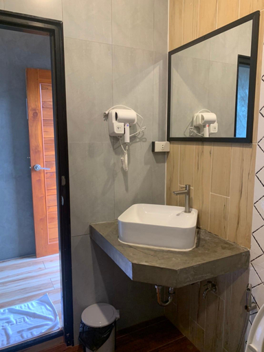Bathroom 2, Mister Neck Resort, Phra Nakhon Si Ayutthaya