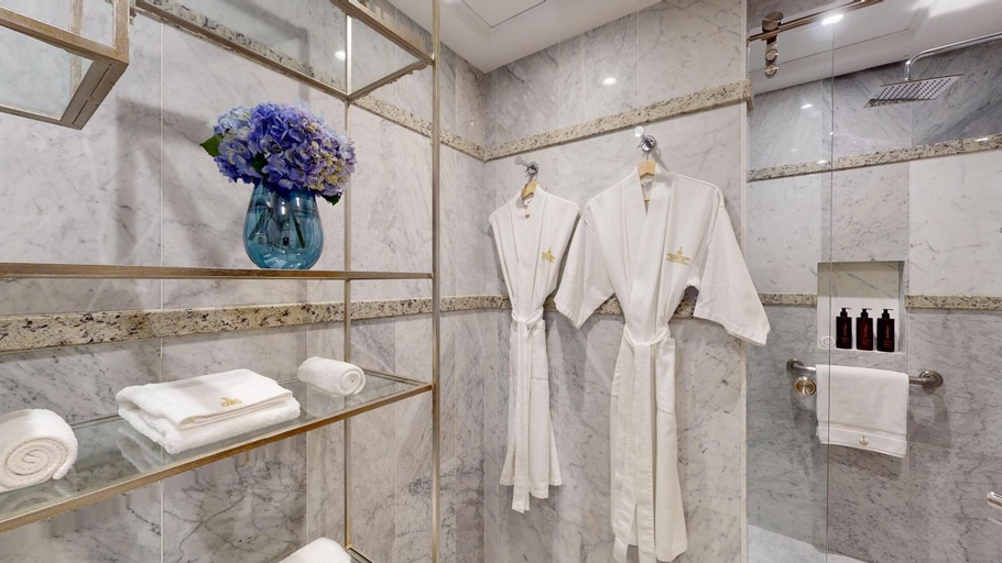 Bathroom 4, Marquis SkySuites, Mexico City