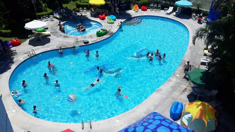 Sport & Beauty 2, Silvermine Beach Resort, New Territories