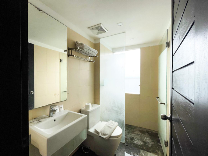 Bathroom, Hotel ARA Legian, Badung