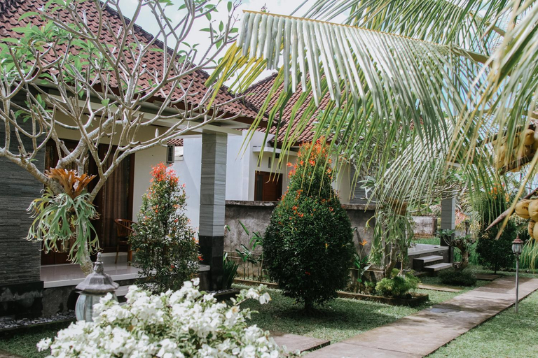 Exterior 16