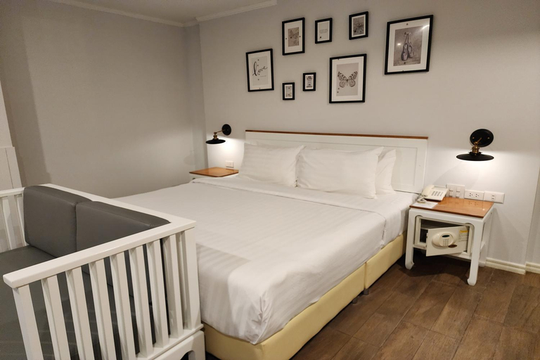 Bedroom 13