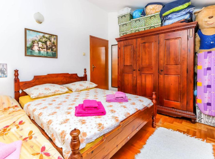 Bedroom 2, Relaxing Apartment on Budva Coastline
