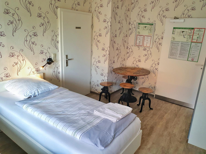 Bedroom 12