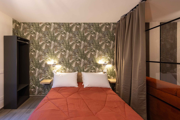 Bedroom 3, Urban Chic 2 Luxury Suites Apartment, Roma