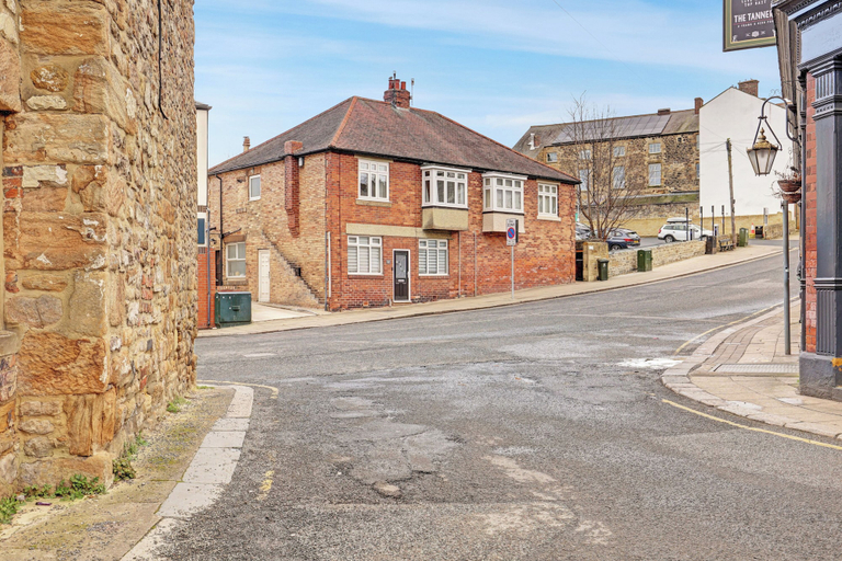 Exterior & Views 2, Gilesgate Apartment- North East Escapes, Northumberland