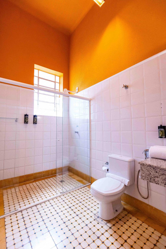 Bathroom 3, NHM Hotel, Araraquara