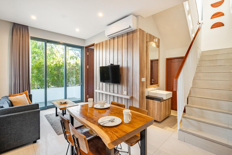 Dining Room 6