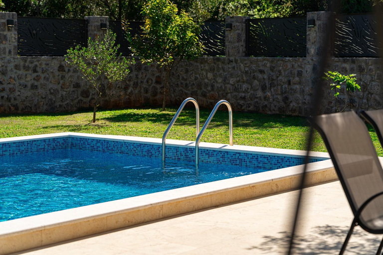Others 3, Villa Stemi