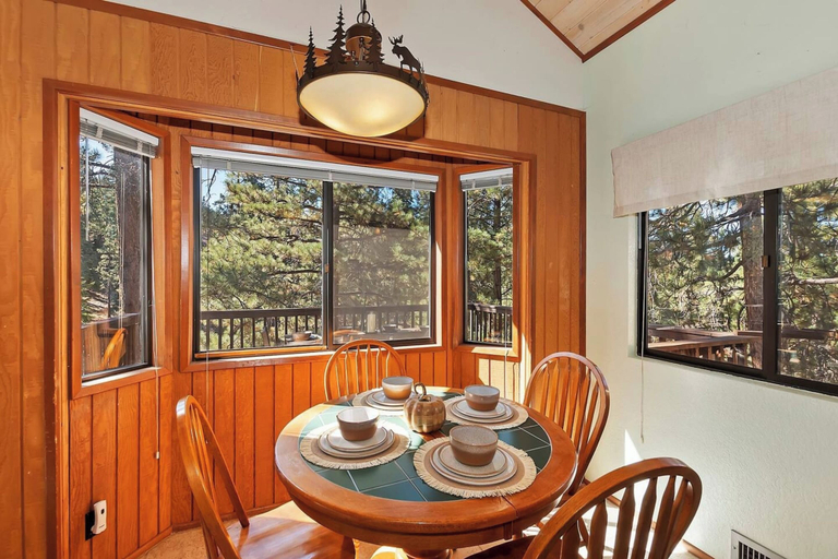Others 4, Everwood Serenity Treehouse, San Bernardino