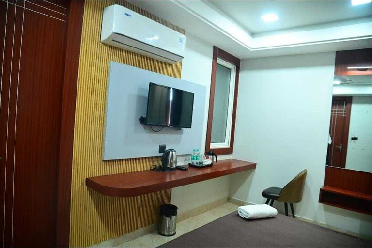 Bathroom, Hotel Baba Vishwanath Palace, Kaushambi