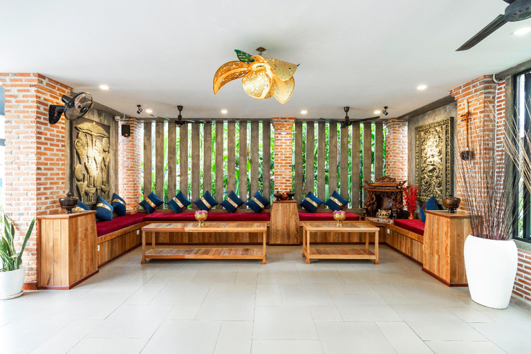 Public Area 2, Peak Elite Boutique, Siem Reap