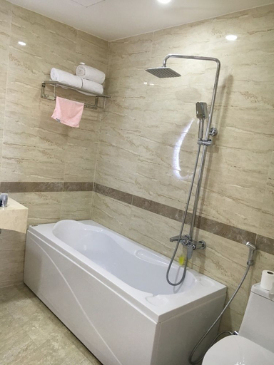 Bathroom 4, HOTEL LA PERLE, Huế